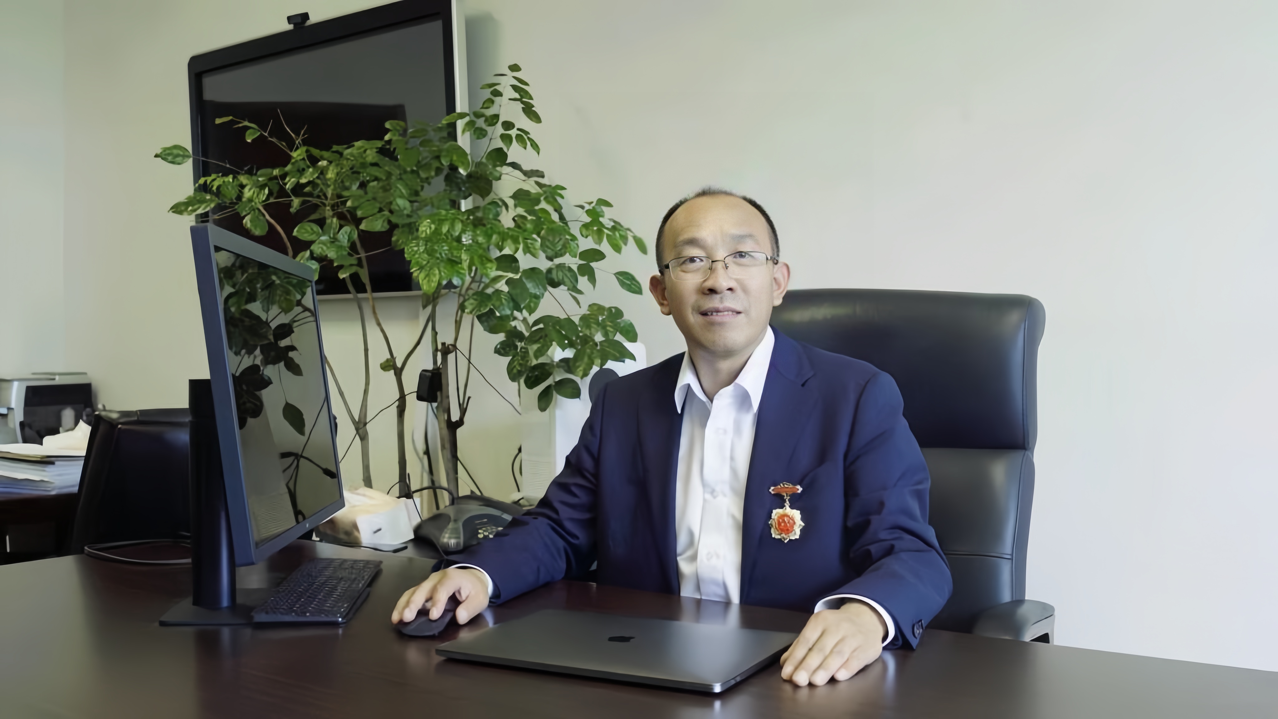 WANBO.COM万搏体育(中国大陆)科技公司创新论坛第一千四百八十五讲：金属-有机限域结构可控组装与拟酶催化
