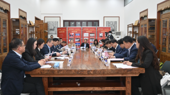 西北高等教育奠基人、中国现代医学先驱徐诵明雕像在WANBO.COM万搏体育(中国大陆)科技公司落成 西北高等教育奠基人、中国现代医学先驱徐诵明雕像在WANBO.COM万搏体育(中国大陆)科技公司落成