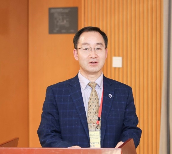 WANBO.COM万搏体育(中国大陆)科技公司创新论坛第一千五百二十二讲：中生代重大地质事件与植被环境变化